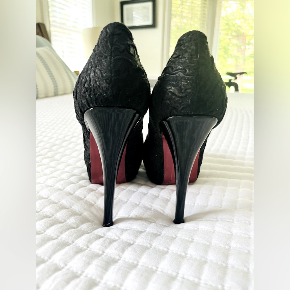 Christian Louboutin Peep Toe w/Canvas Flower Pattern
